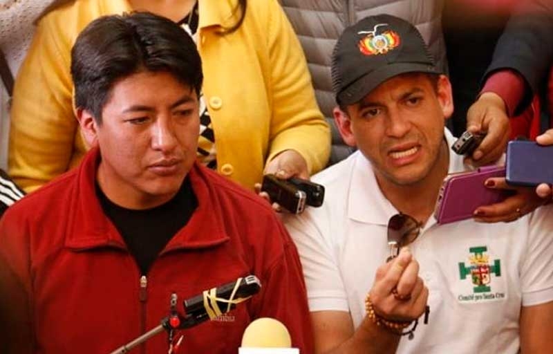 Fiscal de La Paz Luis Carlos Torrez afirma que apelará la libertad de Camacho y Pumari en el caso Golpe de estado I Fiscal de La Paz Luis Carlos Torrez afirma que apelará la libertad de Camacho y Pumari en el caso Golpe de estado I